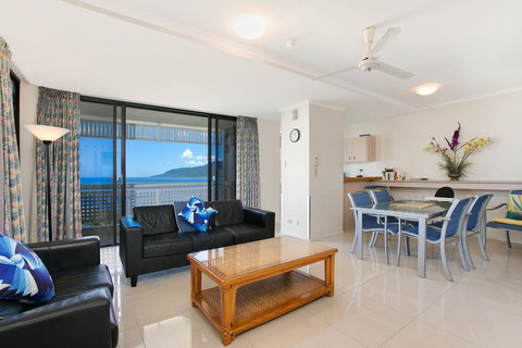 Cairns Ocean View Apartment - Accommodation Resorts 3