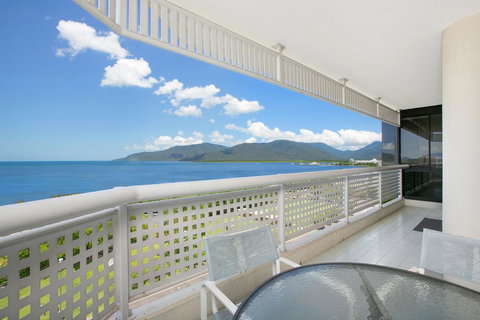 Cairns Ocean View Apartment - Accommodation Resorts 0