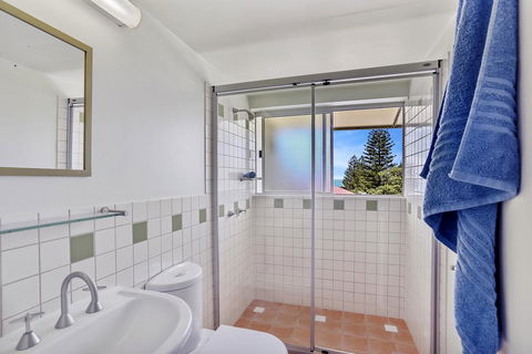 Cascades - Accommodation Resorts 3