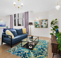 Central Apartment with Spacious Living and Dining - Accommodation Resorts