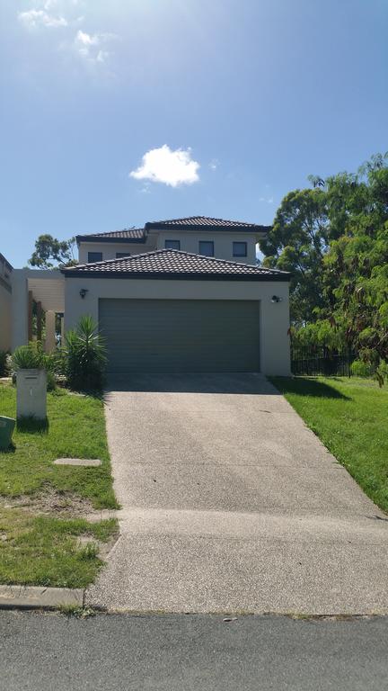Central Gold Coast Large, Modern, Elevated House - Accommodation Resorts 0