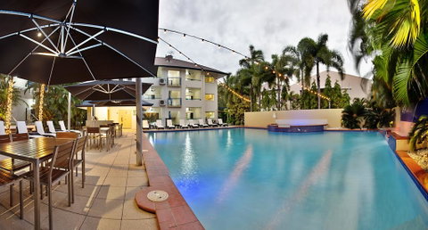 Central Plaza Port Douglas - Accommodation Resorts 2