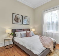 Character Home - Easy Tram to City - Accommodation Resorts