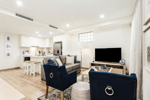 CHARMING BREAM (671I) - Accommodation Resorts 0