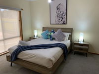 Book Kennington Accommodation Vacations Accommodation Resorts Accommodation Resorts