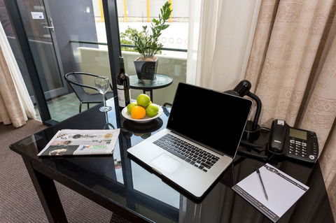 Clarendon Hotel - Accommodation Resorts 2