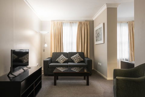 Clarendon Hotel - Accommodation Resorts 3