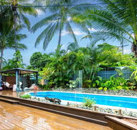 Coconut Blue Front - Palm Cove - Accommodation Resorts