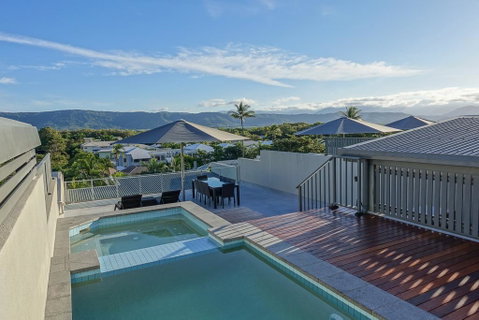 Coconut Grove - Accommodation Resorts 2