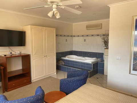 Comfort Inn & Suites Augusta Westside - Accommodation Resorts 3