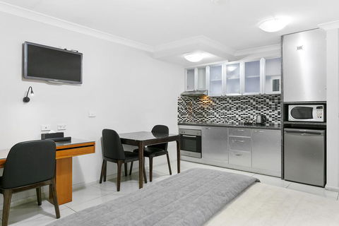 Comfort Inn & Suites Burwood - Accommodation Resorts 3