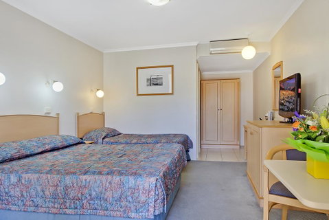 Comfort Inn Blue Lagoon - Accommodation Resorts 1
