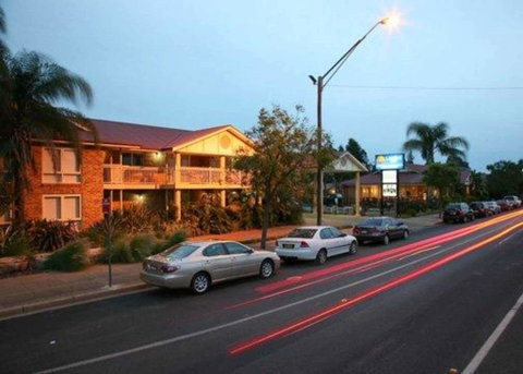 Comfort Inn Blue Lagoon - Accommodation Resorts 0