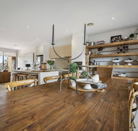 Comfy Coast Drive Condo - Accommodation Resorts