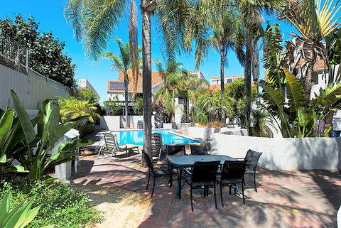 Como Mezzanine Retreat - Accommodation Resorts 2