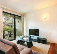Contemporary 1 Bedroom Teneriffe Apartment with Pool and Gym - Accommodation Resorts