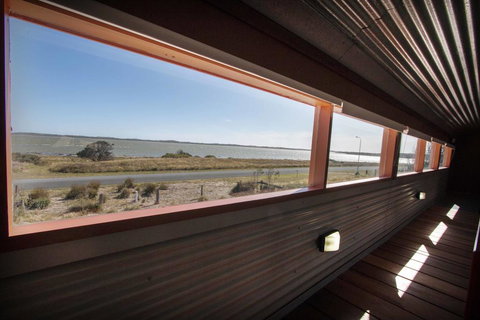 Coorong Aurora - Breathtaking Waterfront Escape - Accommodation Resorts 0