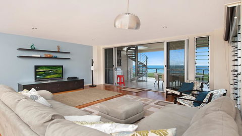 Costa Del Sol - WiFi And Austar - Accommodation Resorts 2