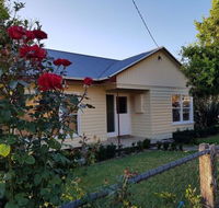 Cottage on Main - Accommodation Resorts