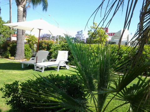 Country Leisure Motor Inn - Accommodation Resorts 2