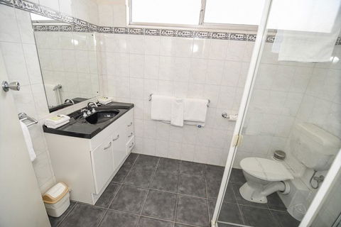 Dandenong Motel - Accommodation Resorts 1