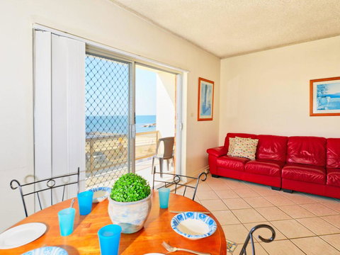 Debra Court 5 - Accommodation Resorts 3