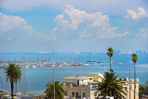 DeeeLuxe - Soo.. Sophisticated - Accommodation Resorts 2