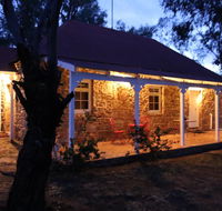 Dempster Cottage - Accommodation Resorts