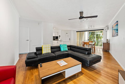 Diamond Beach Resort Broadbeach 115 - Accommodation Resorts 1