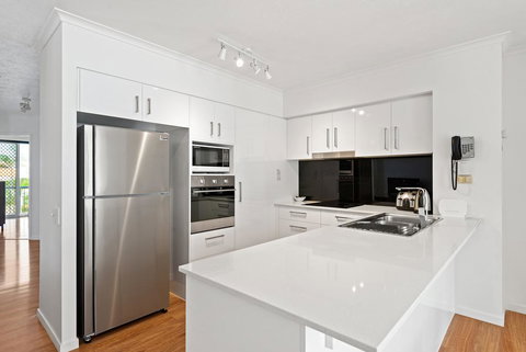 Diamond Beach Resort Broadbeach 115 - Accommodation Resorts 2