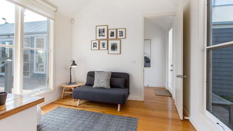 Dimmicks Retreat: 300m To Beach - Accommodation Resorts 2