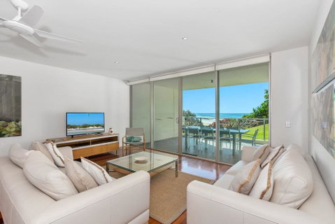 DIRECT BEACH ACCESS - 3 BED APART - CABARITA BEACH - Accommodation Resorts 1