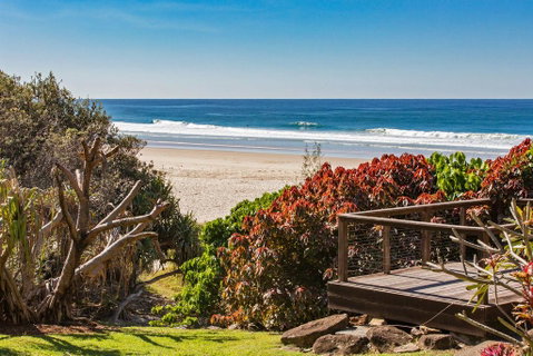 DIRECT BEACH ACCESS - 3 BED APART - CABARITA BEACH - Accommodation Resorts 0