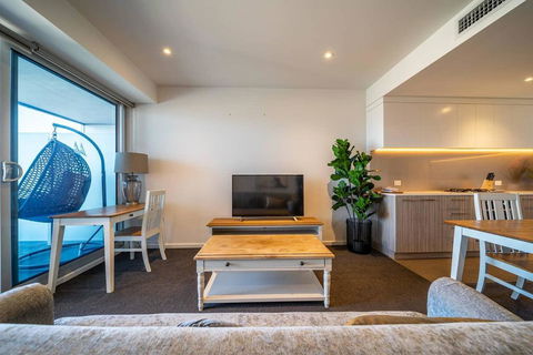 Divinity On Morphett - In The Heart Of The CBD - Free Wifi - Nespresso - Accommodation Resorts 3