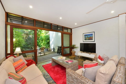 Drifting Port Douglas - Accommodation Resorts 1