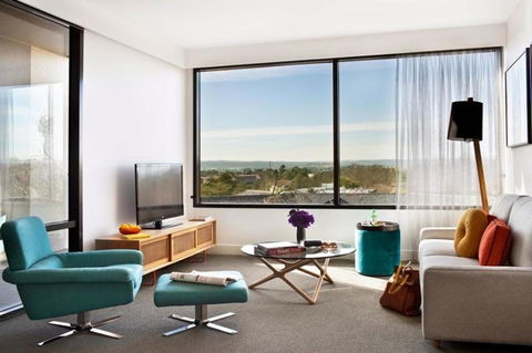 East Hotel And Apartments - Accommodation Resorts 2