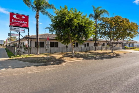 Econo Lodge Moree Spa Motor Inn - Accommodation Resorts 1