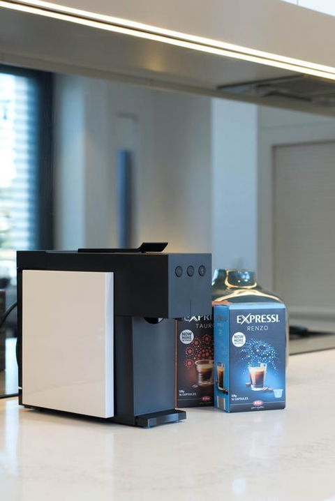 EIGHT TWO NINE TWO IV: BONDI BEACH - Accommodation Resorts 3