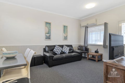 Esperance Bay Holiday Park - Accommodation Resorts 1