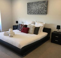 Executive Mansion Spring Racing Melbourne Cup - Accommodation Resorts