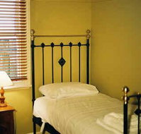 Eyre House - Accommodation Resorts