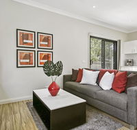 Family-friendly hideaway in quiet suburb - Accommodation Resorts