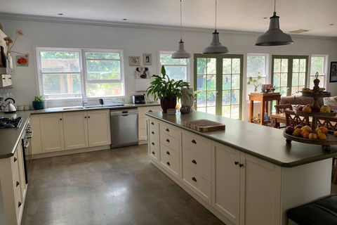 Farm House At The Gateway To The King Valley - Accommodation Resorts 3
