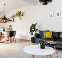 Felix - Gorgeously Designed Home - Accommodation Resorts