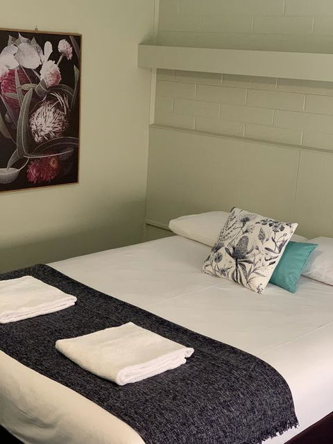 Finley Country Club Hotel Motel - Accommodation Resorts 1