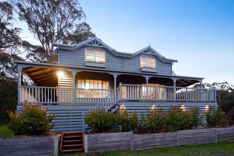 Finlie - Accommodation Resorts 1