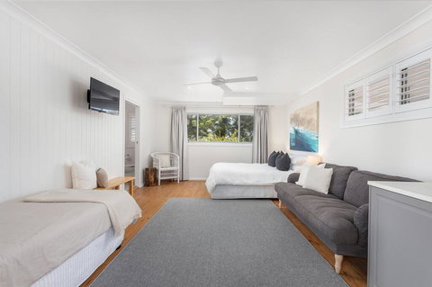 Finns At Old Bar - Accommodation Resorts 1