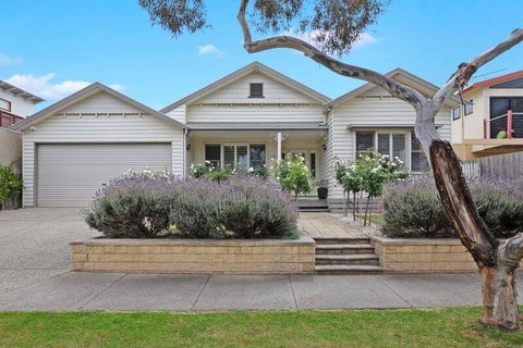 Fischer Retreat 133 - Accommodation Resorts 0