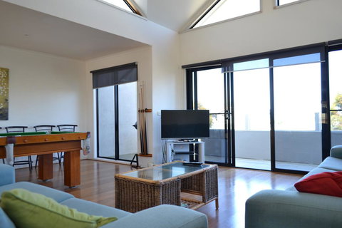 Fischer Torquay By Gold Star Stays - Accommodation Resorts 1