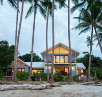 Frangipani Beach House - Newell Beach - Accommodation Resorts
